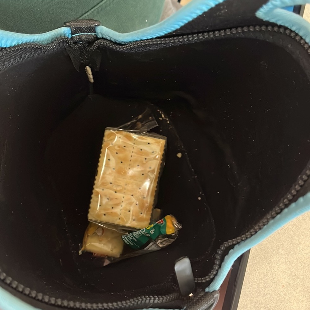 lunch box - Picture 2 of 5